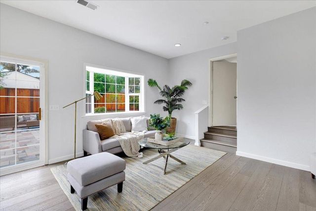 824 Acacia Avenue, Sunnyvale, CA 94086