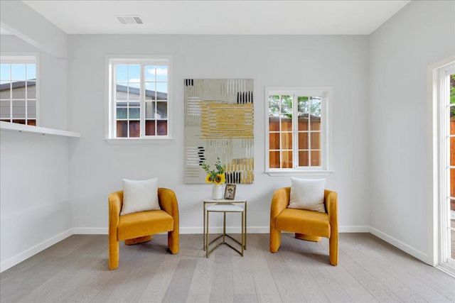 824 Acacia Avenue, Sunnyvale, CA 94086