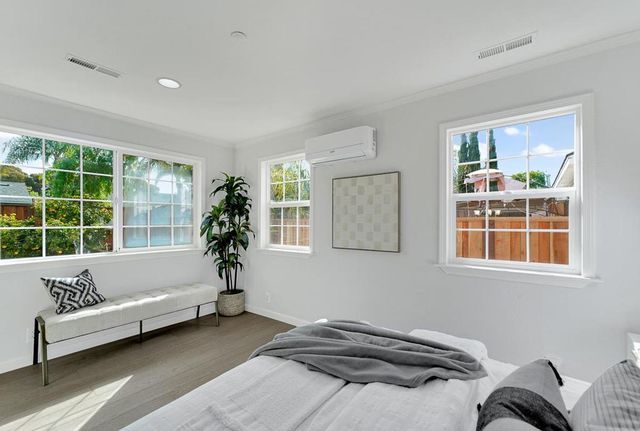 824 Acacia Avenue, Sunnyvale, CA 94086