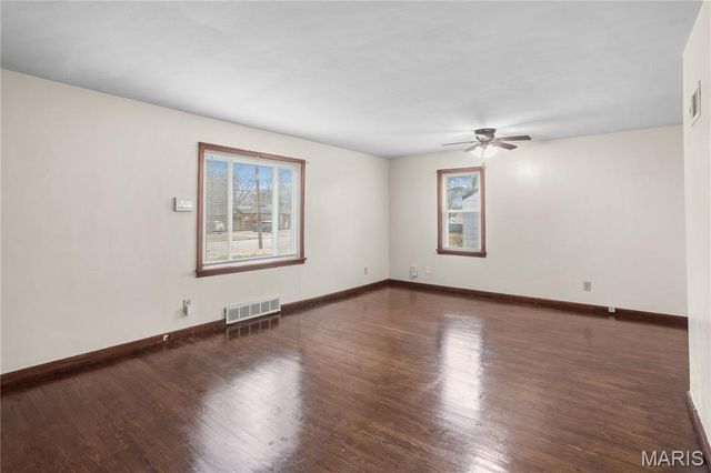 269 S Barat Avenue, Ferguson, MO 63135