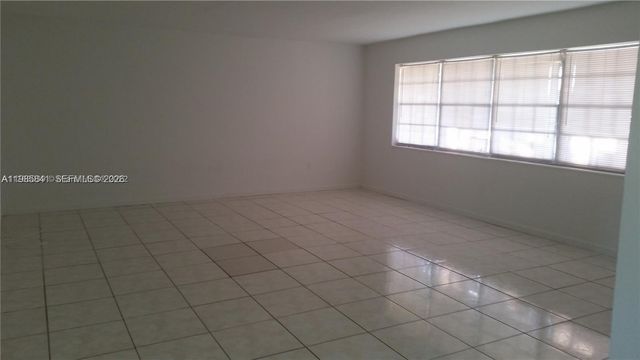 11840 NE 19th Drive 27, North Miami, FL 33181