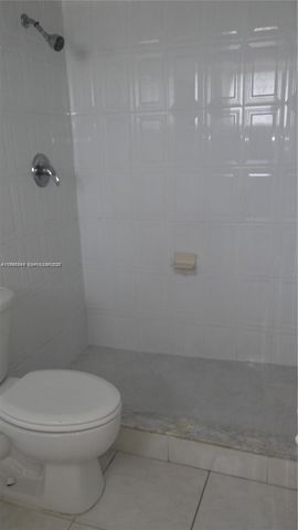 11840 NE 19th Drive 27, North Miami, FL 33181