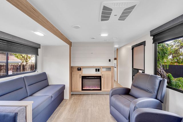 3631 NW 4th Street 2, Lauderhill, FL 33311