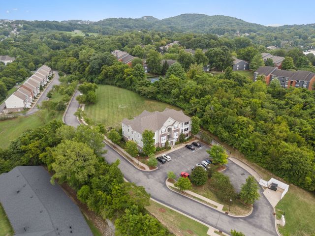 4720 Brighton Village Dr A8, Nashville, TN 37211