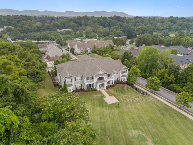 4720 Brighton Village Dr A8, Nashville, TN 37211