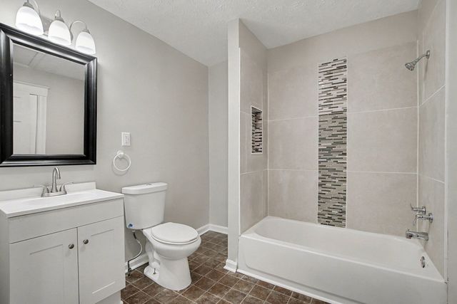 409 Auburn Street, Latonia, KY 41015