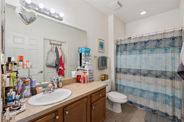 2604 GRAND CENTRAL PARKWAY 12, Orlando, FL 32839