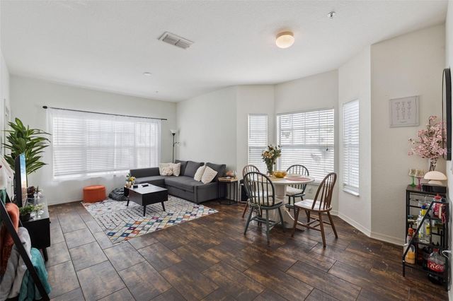 2604 GRAND CENTRAL PARKWAY 12, Orlando, FL 32839