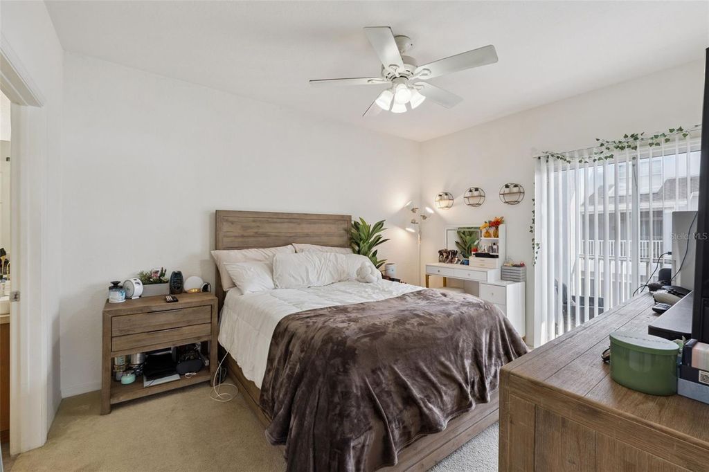 Image 16 of property listing at 2604 GRAND CENTRAL PARKWAY 12, Orlando, FL 32839