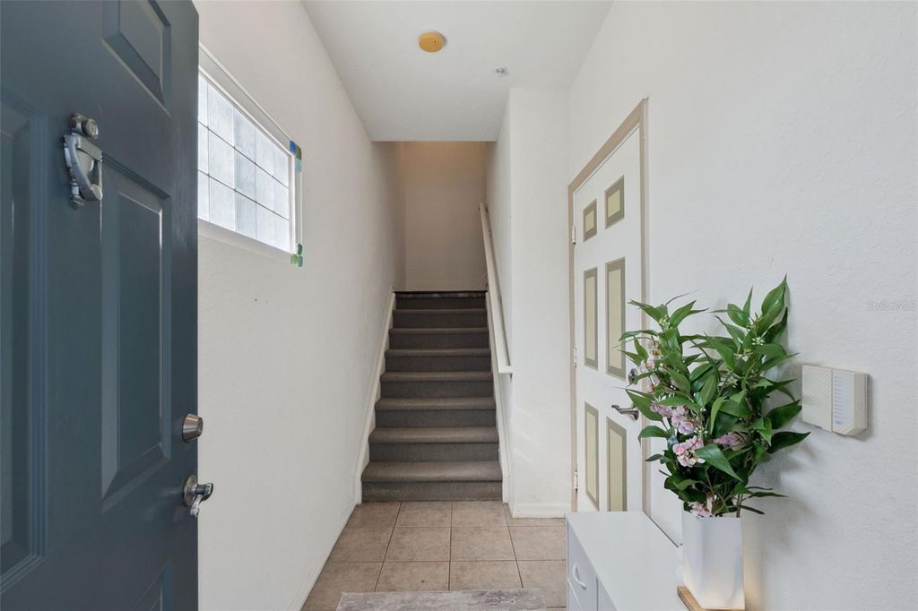 Image 4 of property listing at 2604 GRAND CENTRAL PARKWAY 12, Orlando, FL 32839