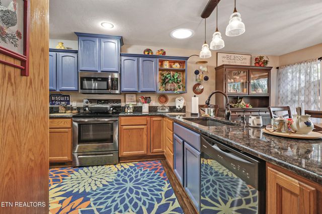 9521 Cherokee Trail, Crossville, TN 38572