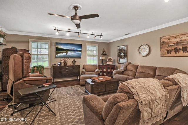 9521 Cherokee Trail, Crossville, TN 38572