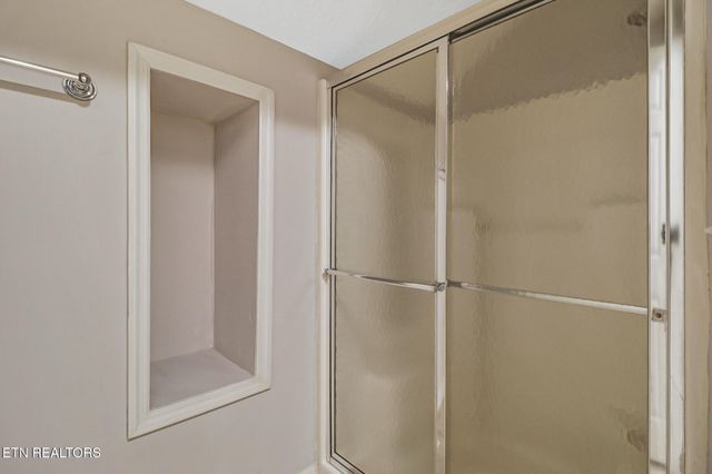 9521 Cherokee Trail, Crossville, TN 38572