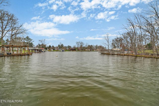 9521 Cherokee Trail, Crossville, TN 38572