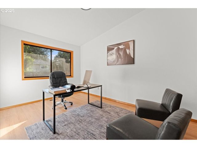 1510 Se ELLIOTT Ave, Gresham, OR 97080