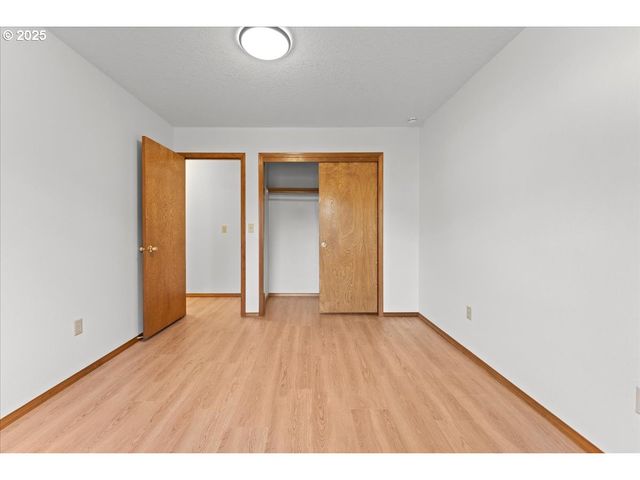 1510 Se ELLIOTT Ave, Gresham, OR 97080