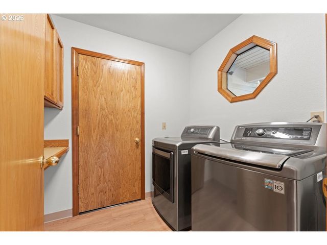1510 Se ELLIOTT Ave, Gresham, OR 97080