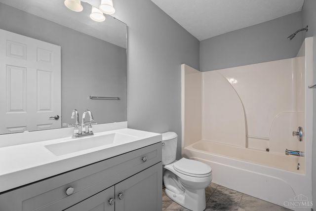 5997 Marsh Circle, Goshen Twp, OH 45140