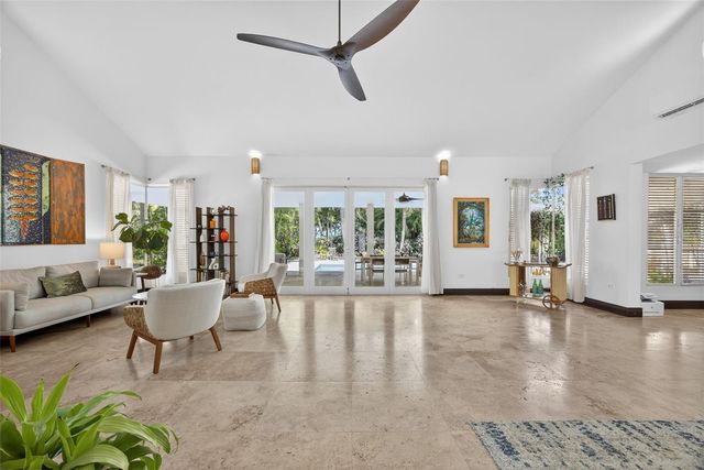 114 LOS LOTOS STREET, Dorado, PR 00646