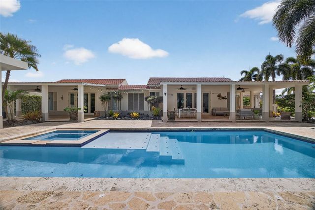 114 LOS LOTOS STREET, Dorado, PR 00646