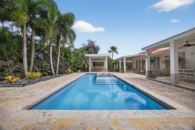 114 LOS LOTOS STREET, Dorado, PR 00646