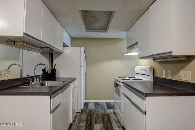 14 Three Mast Lane, Hilton Head Island, SC 29928