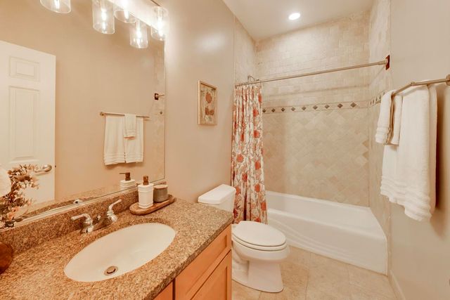4210 N California Avenue 3N, Chicago, IL 60618