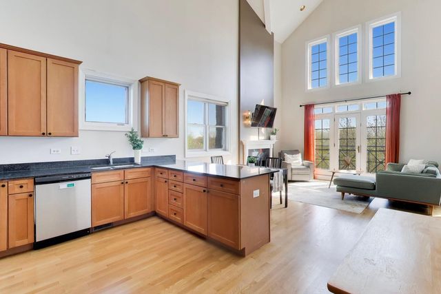4210 N California Avenue 3N, Chicago, IL 60618