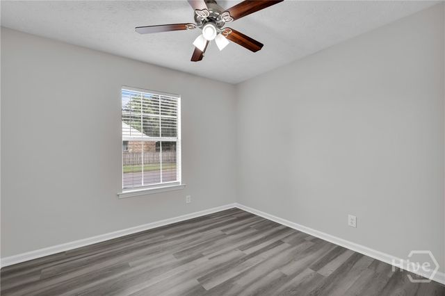 105 Crossover Lane, Savannah, GA 31410