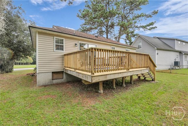 105 Crossover Lane, Savannah, GA 31410