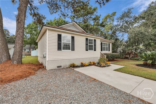 105 Crossover Lane, Savannah, GA 31410