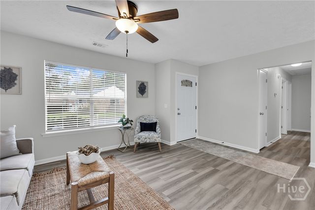 105 Crossover Lane, Savannah, GA 31410