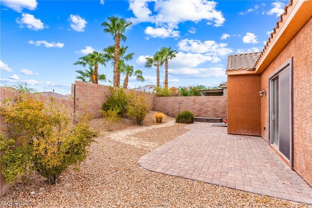 1044 Viale Placenza Place, Henderson, NV 89011