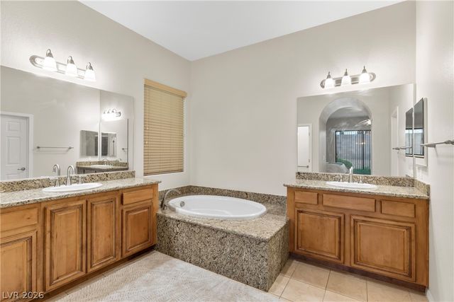 1044 Viale Placenza Place, Henderson, NV 89011