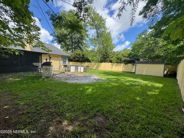 2419 WATTLE TREE Road E, Jacksonville, FL 32246