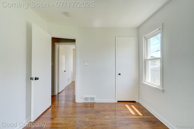 631 Saint Johns Street, Wyandotte, MI 48192
