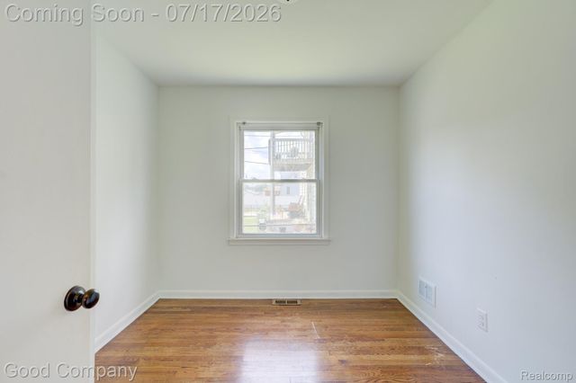 631 Saint Johns Street, Wyandotte, MI 48192