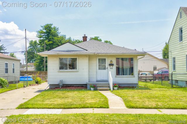 631 Saint Johns Street, Wyandotte, MI 48192