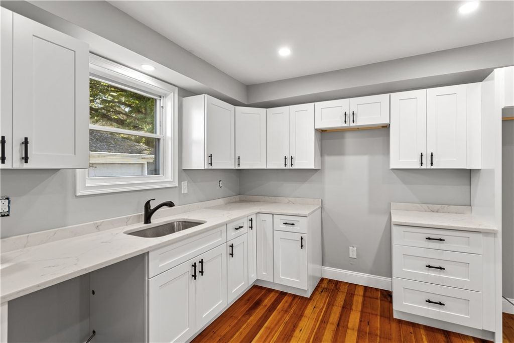 26 Spicer Street, Providence, RI 02905