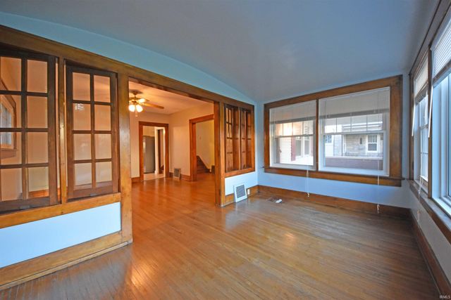 4218 Tacoma Avenue, Fort Wayne, IN 46807
