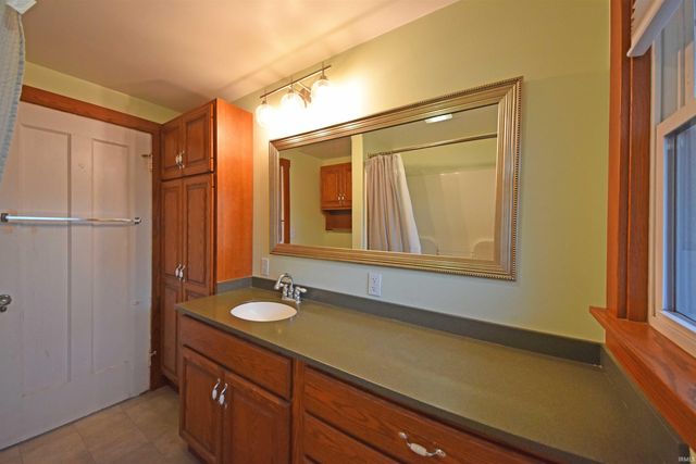 4218 Tacoma Avenue, Fort Wayne, IN 46807