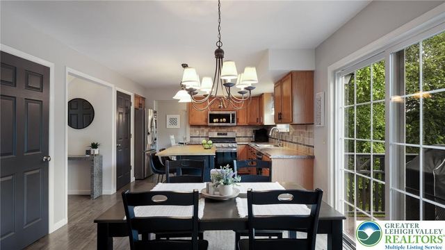 2395 Witchazel Drive, Milford Twp, PA 18951