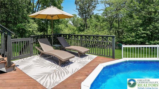 2395 Witchazel Drive, Milford Twp, PA 18951