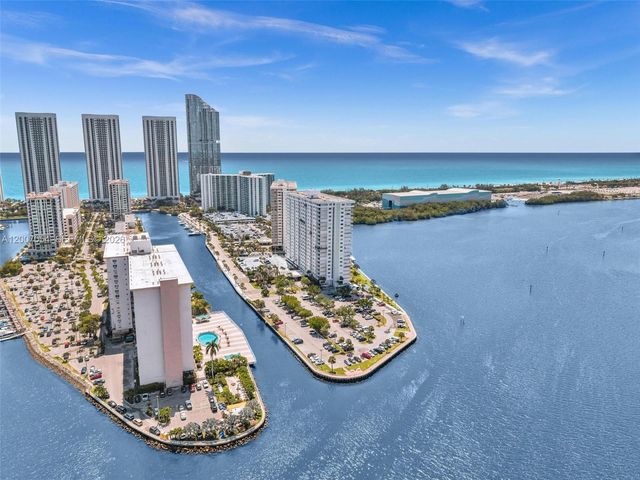 500 Bayview Dr 228, Sunny Isles Beach, FL 33160