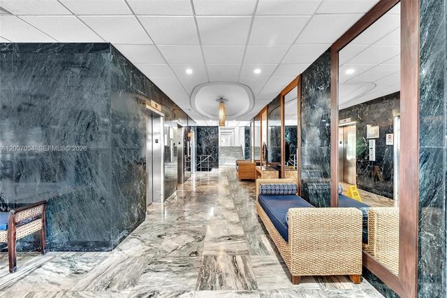 500 Bayview Dr 228, Sunny Isles Beach, FL 33160