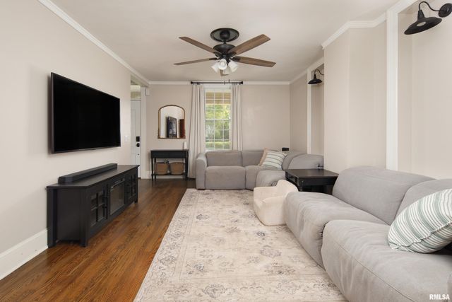 4230 JERSEY RIDGE Road, Davenport, IA 52807