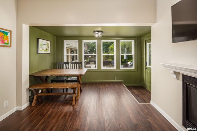 4230 JERSEY RIDGE Road, Davenport, IA 52807