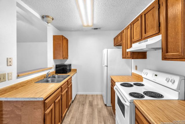 7018 ELMBANK, San Antonio, TX 78244