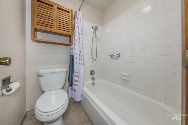 1054 NW 2nd Ave., Ontario, OR 97914