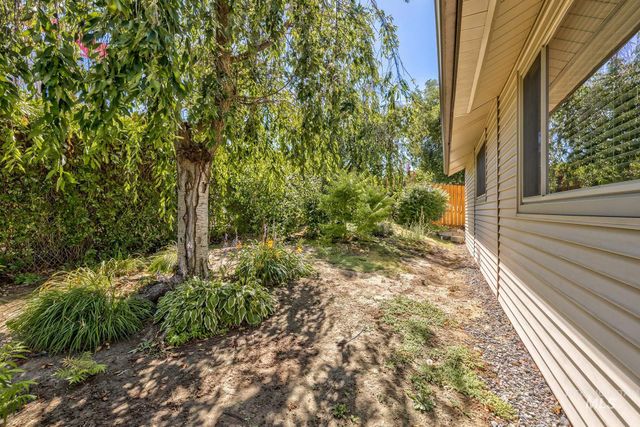 1054 NW 2nd Ave., Ontario, OR 97914